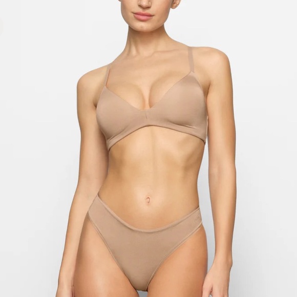 NEW SKIMS Wireless Form T-Shirt Demi Bra Wire-free Tshirt, Nude Clay Size 32C - Picture 1 of 14